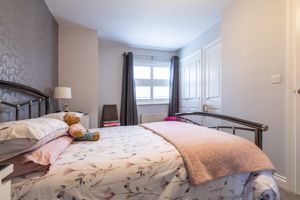 Bedroom- click for photo gallery